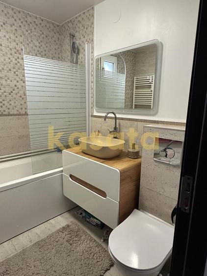 Apartament cu 3 camere decomandat, mobilat în Crângași