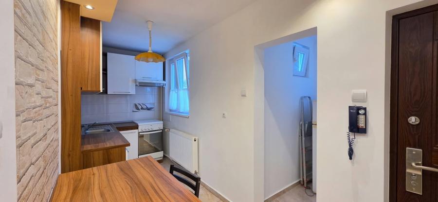 Apartament cu 2 camere decomandat în Decebal