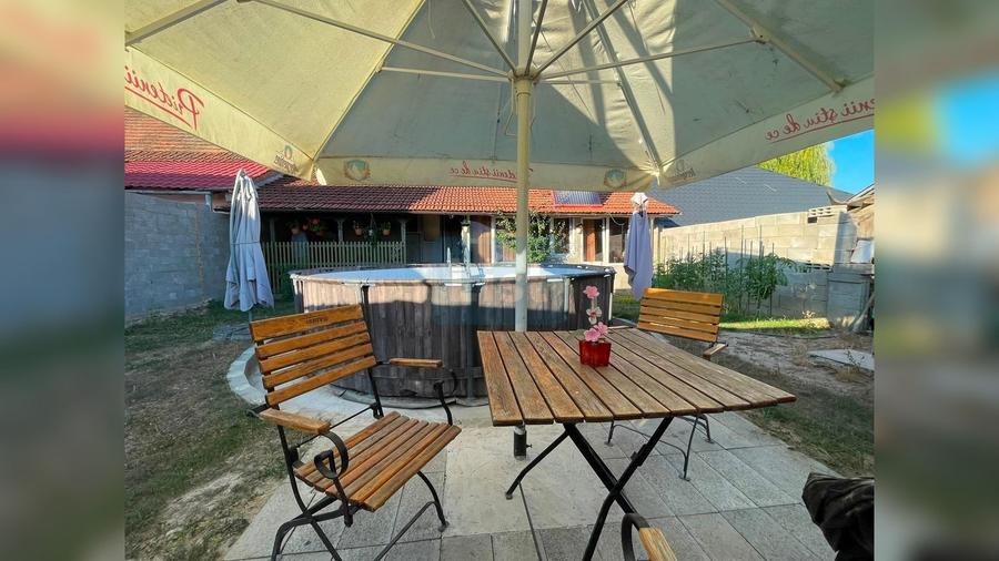 Casă cu 2 camere cu Teren 539 Mp în Târnova