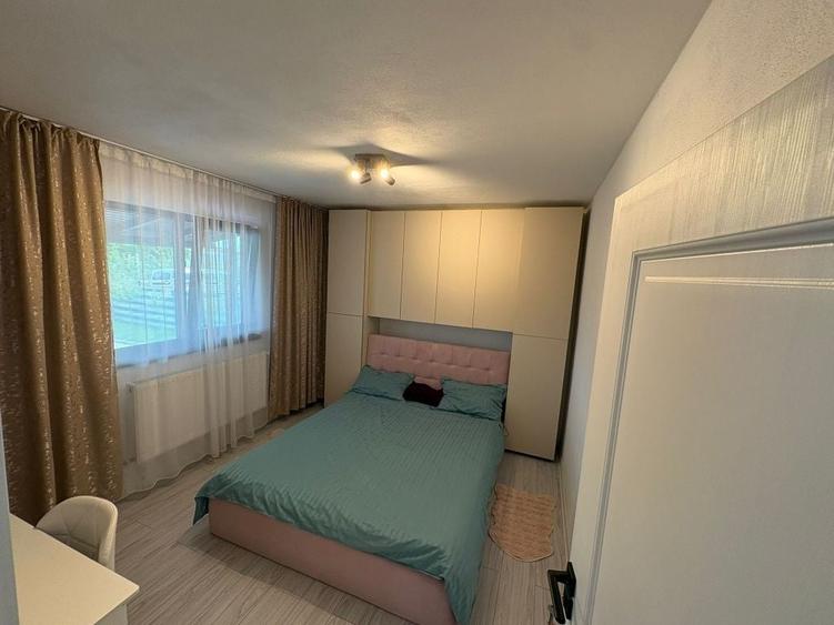 Casă cu 3 camere în Piscani