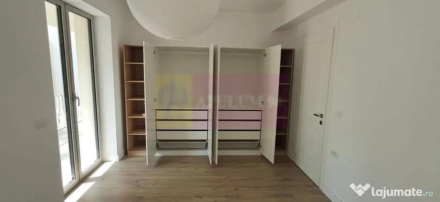Apartament cu 4 camere decomandat în Ultracentral