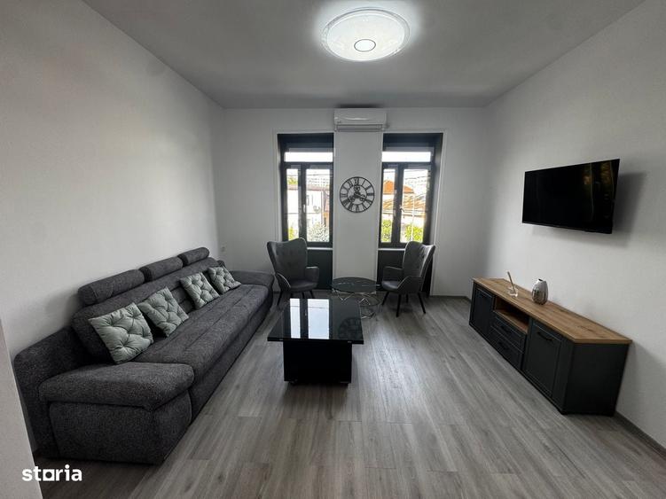 Apartament cu 3 camere decomandat în Tineretului