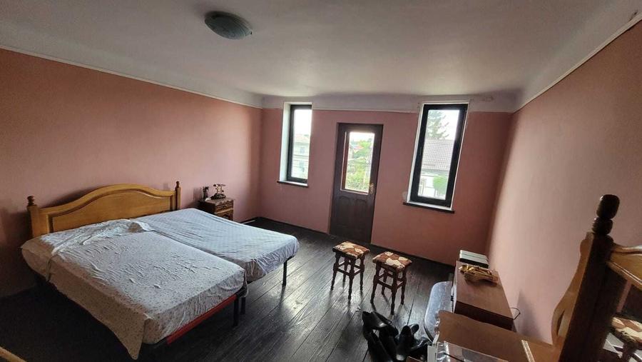 Casă cu 3 camere în Central
