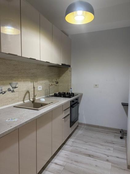 Apartament cu 2 camere decomandat în Exterior Vest
