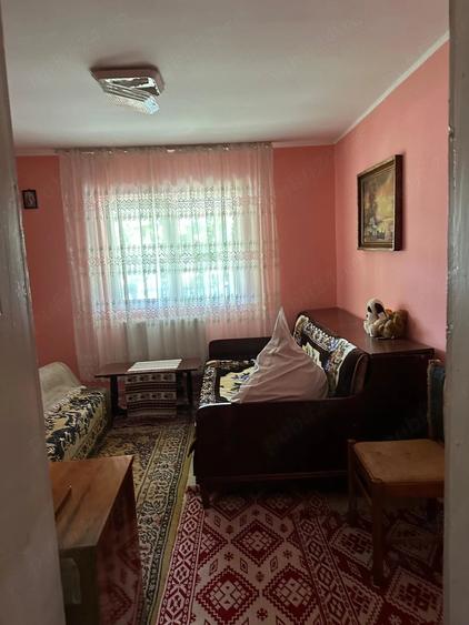 Casă cu 2 camere cu Teren 1400 Mp în Moțca