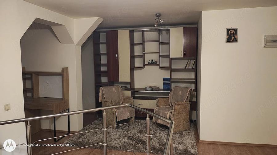 Apartament cu 4 camere decomandat în Central