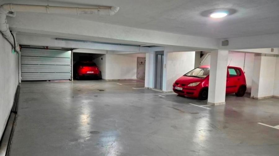 Birou, de 80 mp, în Banu Manta