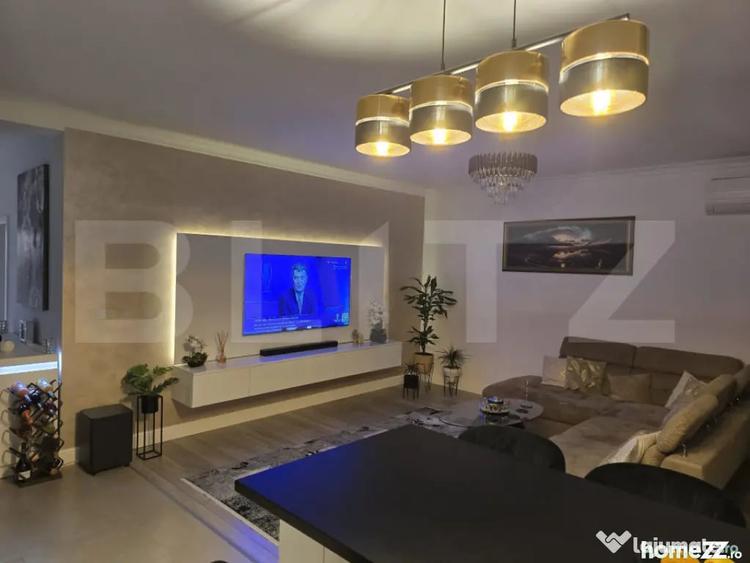 Apartament cu 3 camere decomandat în Dumbrăvița
