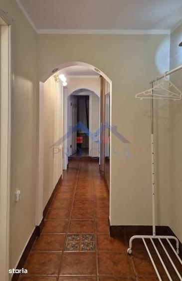 Apartament cu 3 camere decomandat în Tolstoi