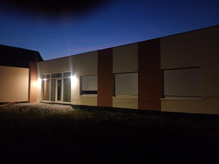 Casă cu 4 camere în Nojorid