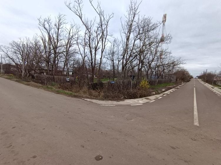 Teren de 1830 mp, în Gemenele