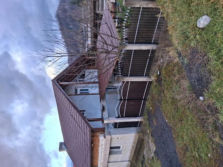 Casă cu 4 camere cu Teren 700 Mp în Central