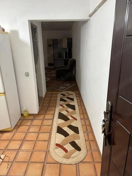 Apartament cu 2 camere semidecomandat în Ostrovu Corbului
