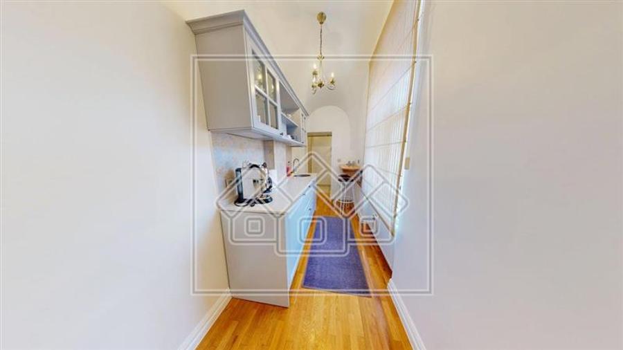 Apartament cu 2 camere decomandat în Ultracentral