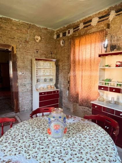 Casă individuală cu 3 camere cu Teren 1887 Mp în Bonț
