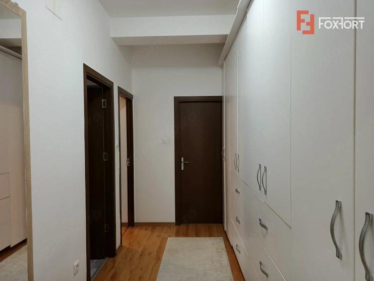 Apartament cu 3 camere decomandat în Sânandrei