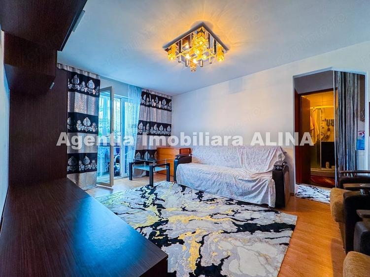 Apartament cu 3 camere semidecomandat în Micro 15