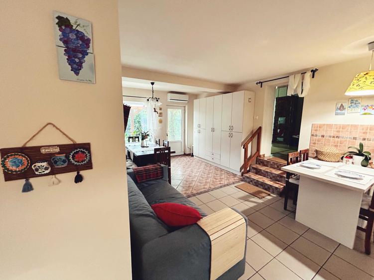 Casă cu 4 camere cu Teren 920 Mp în Central