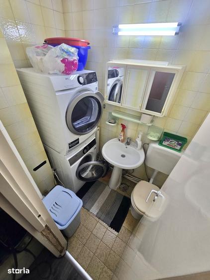 Apartament cu 4 camere decomandat în Burdea