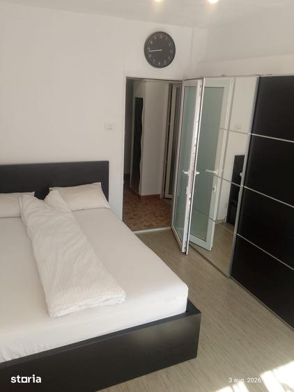 Apartament cu 3 camere în Crângași
