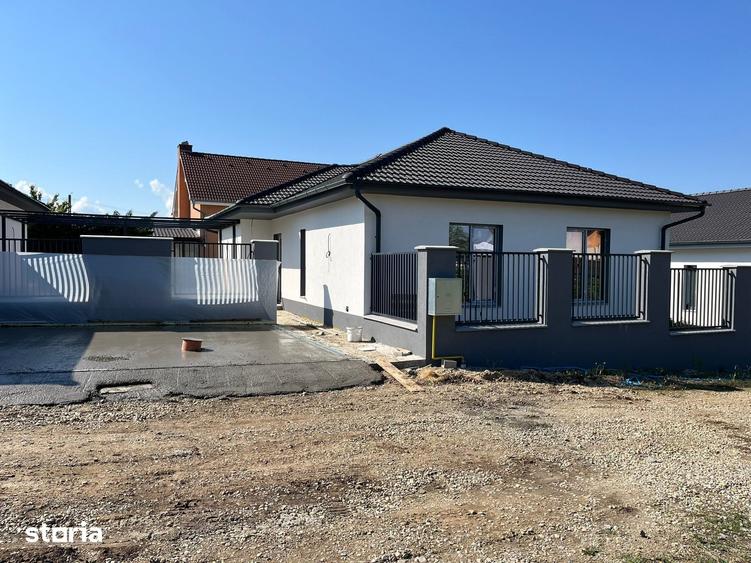 Casă cu 4 camere cu Teren 408 Mp în Oncea