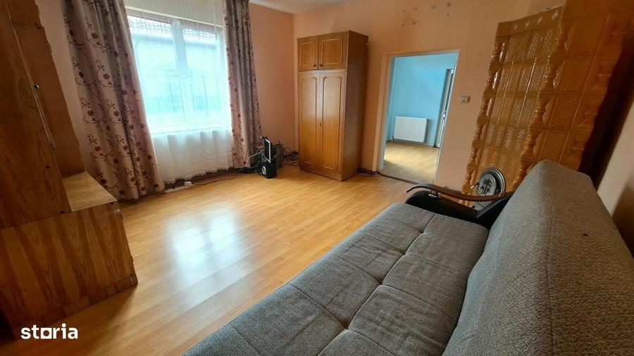 Casă cu 3 camere în CFR