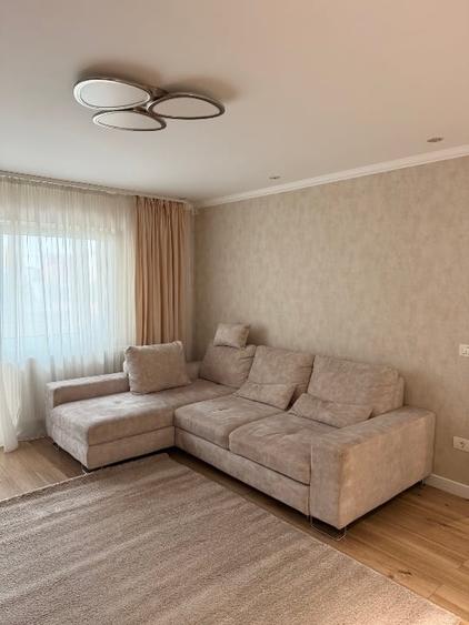 Apartament cu 3 camere decomandat, mobilat în Lipovei