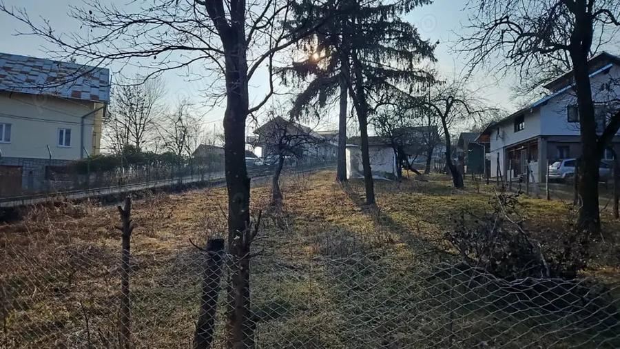 Teren de 600 mp, în Central