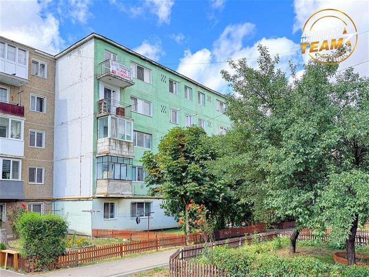 Apartament cu 2 camere semidecomandat, mobilat în Ciucului