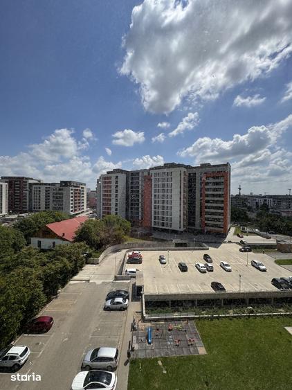 Apartament cu 2 camere, mobilat în Est