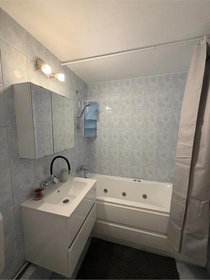 Apartament cu 2 camere decomandat în Plopilor