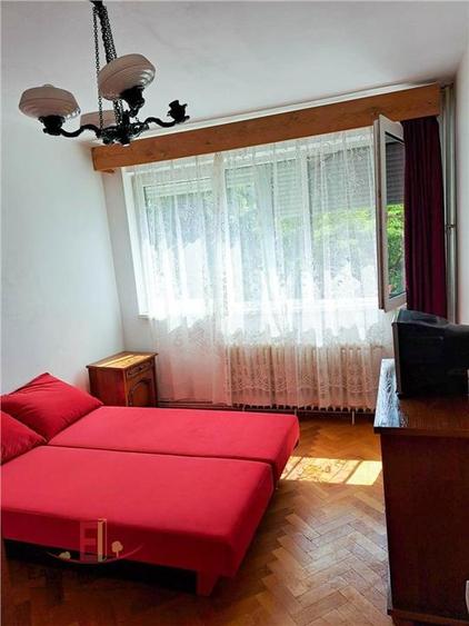 Apartament cu 2 camere semidecomandat în 7 Noiembrie