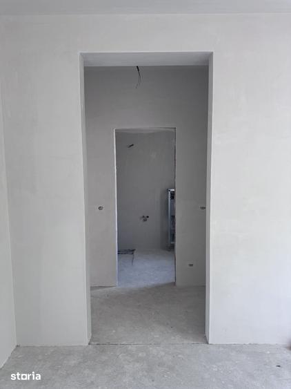 Casă cu 5 camere decomandat cu Teren 380 Mp în Giroc