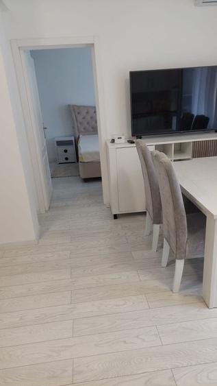 Apartament cu 2 camere decomandat în Exterior Vest