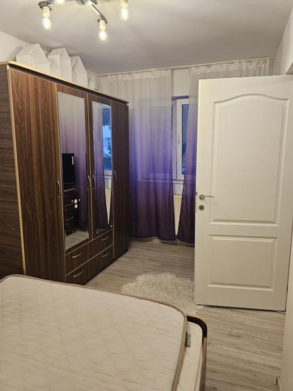 Vand apartament 3 camere Campina - 13