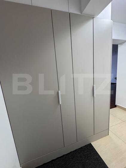 Apartament cu 3 camere decomandat, mobilat în Bună Ziua