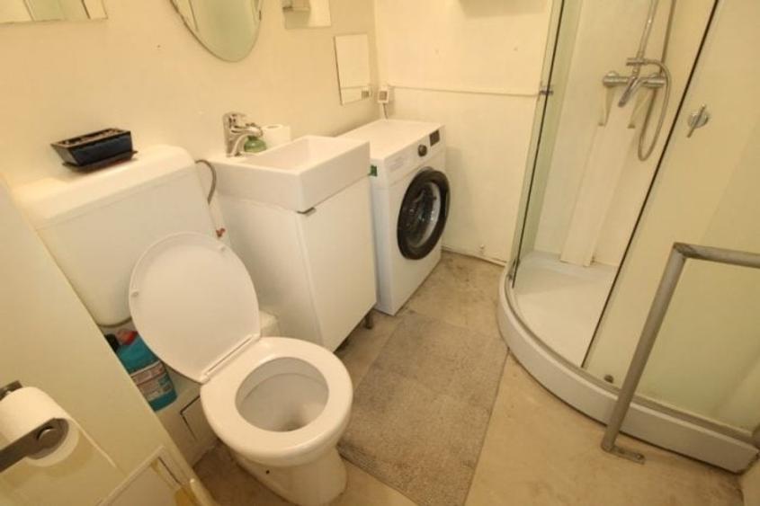 Apartament cu 2 camere semidecomandat, mobilat în Drumul Taberei
