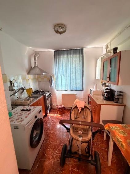 Apartament cu 2 camere decomandat în Colonia Bod