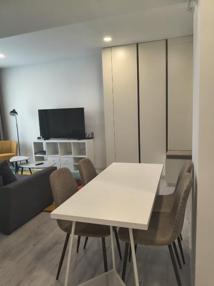 Apartament cu 2 camere decomandat, mobilat în Sisești