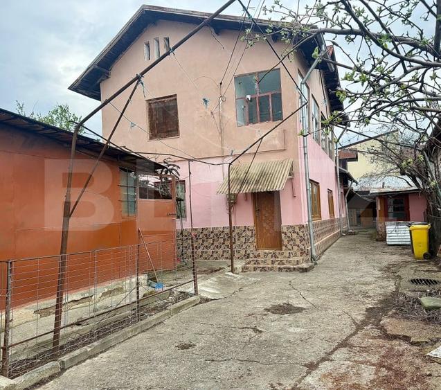 Casă individuală cu 5 camere cu Canalizare în Micro 11