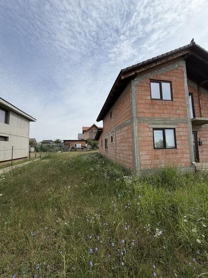 Casă cu 4 camere în Giarmata