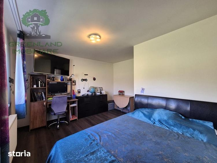 Casă cu 4 camere cu Teren 1430 Mp în Bucium