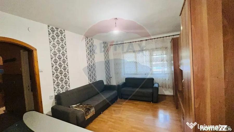 Apartament cu 2 camere semidecomandat în Rogerius