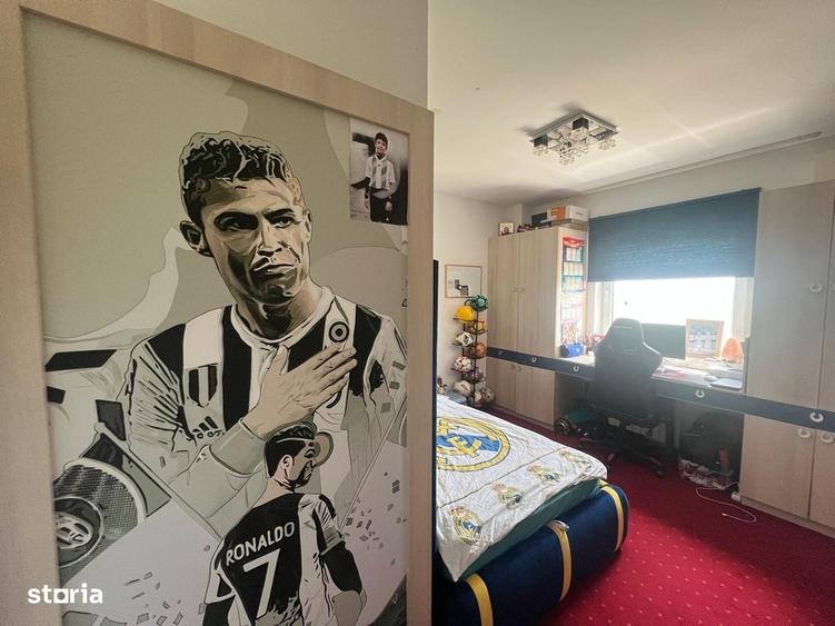 Apartament cu 4 camere în Central