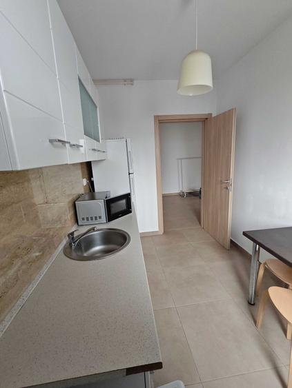 Apartament cu 2 camere decomandat în Păcii
