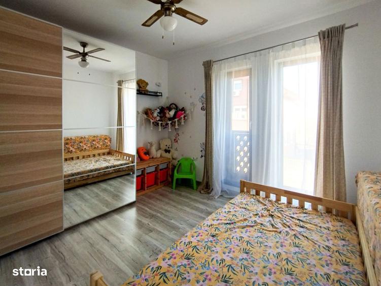 Vand casa tip duplex: 2025, 156 mp utili, 260 mp teren - zona Pacii - 1