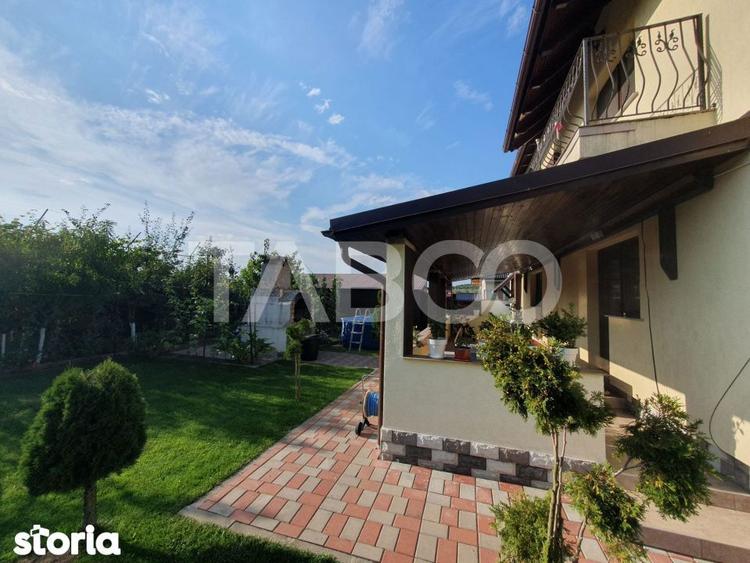 Casă cu 4 camere cu Piscina în Central
