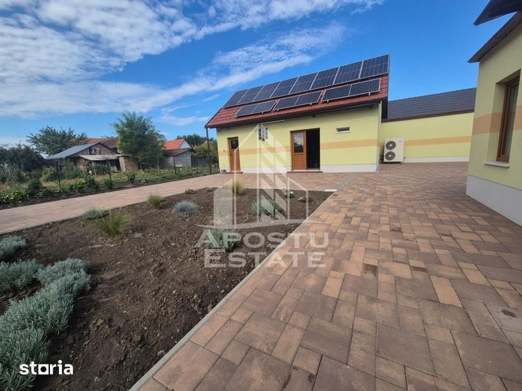Casă cu 5 camere cu Teren 563 Mp în Cărpiniș