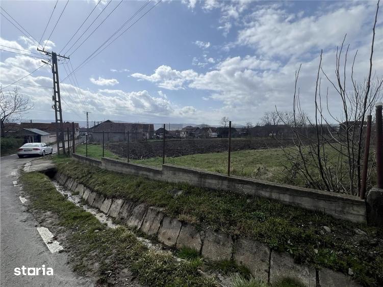 Teren de 2261 mp, în Central