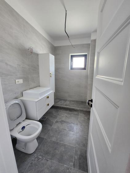 Garsonieră decomandată în Haliu